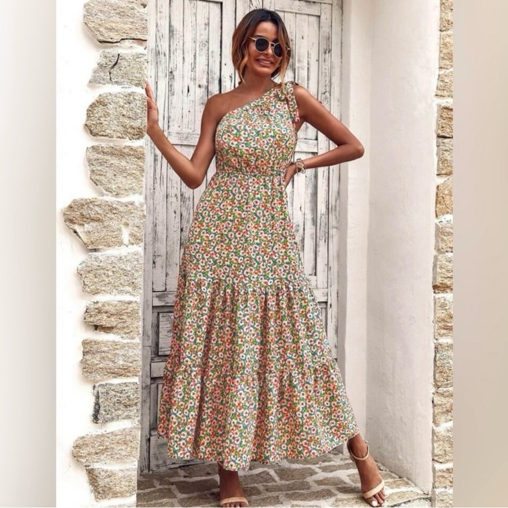 One-Shoulder Flowy Maxi Dress Women’s Size Medium Floral Print Multicolore - Picture 1 of 6
